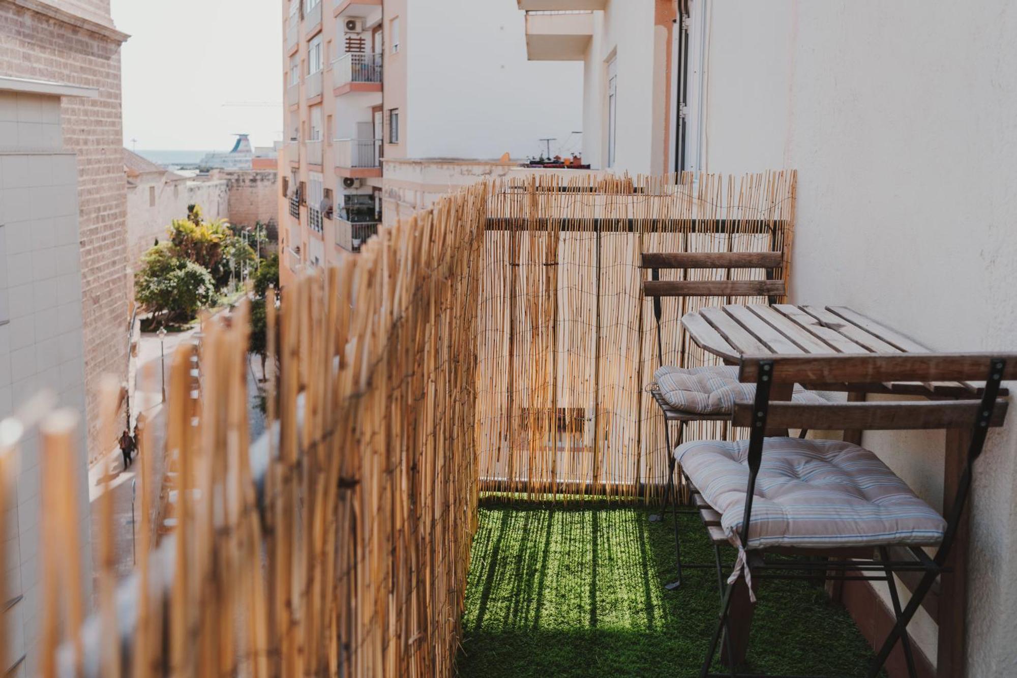 Apartment Cathedral - Center - Free Parking - Climatized Almeria