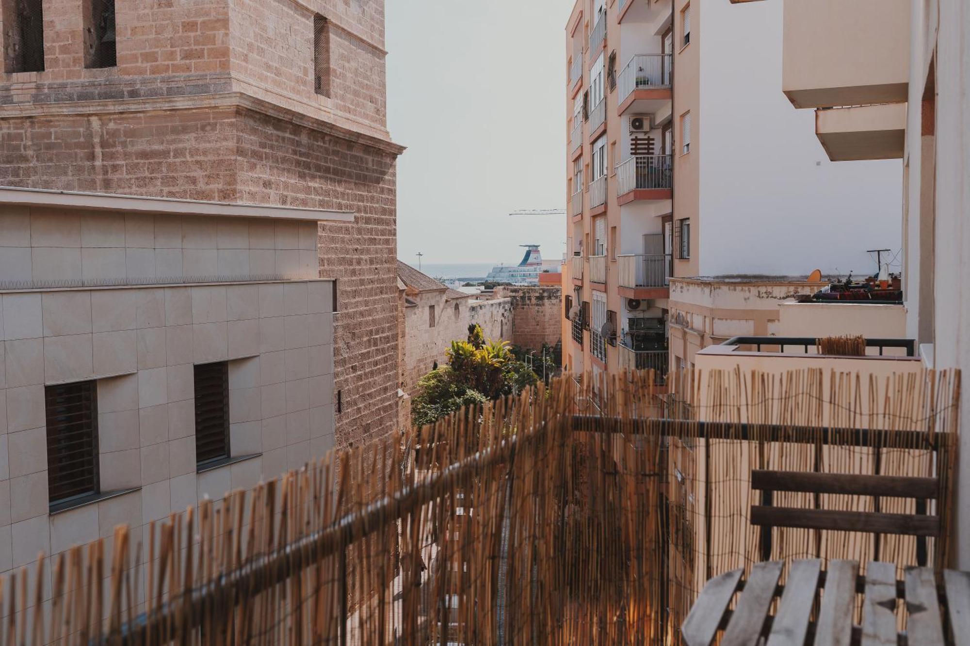 Cathedral - Center - Free Parking - Climatized Apartment *